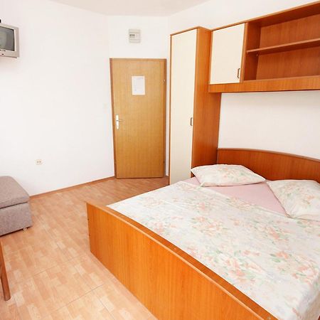 Apartments By The Sea Drvenik Donja Vala, Makarska - 6701 객실 사진