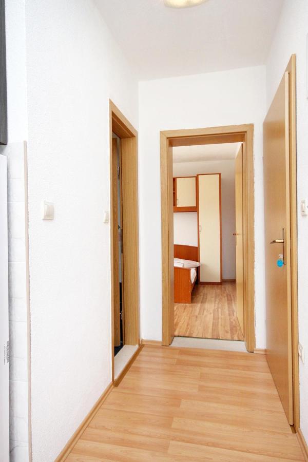 Apartments By The Sea Drvenik Donja Vala, Makarska - 6701 외부 사진