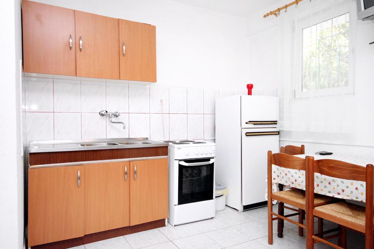 Apartments By The Sea Drvenik Donja Vala, Makarska - 6701 외부 사진