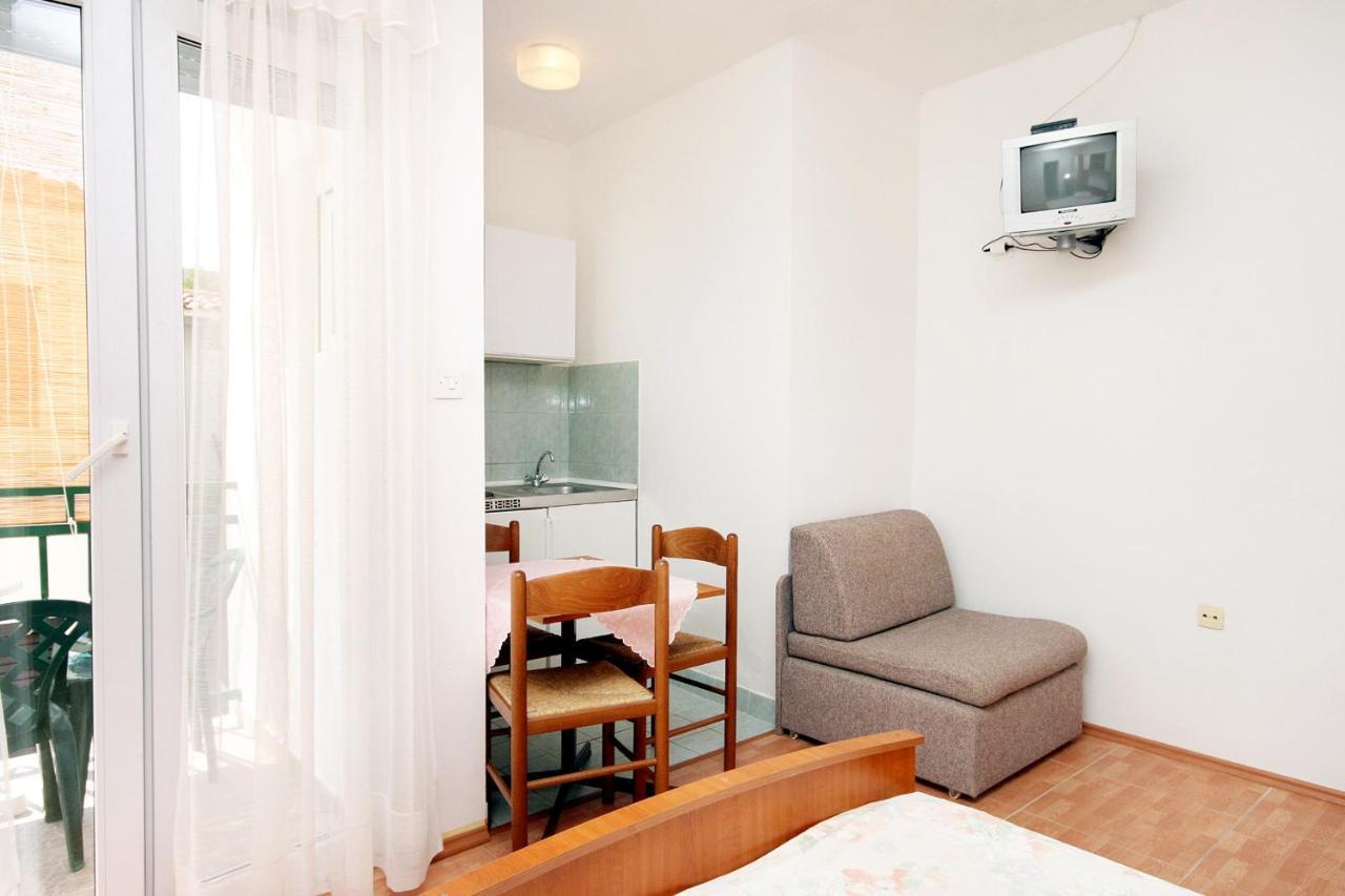 Apartments By The Sea Drvenik Donja Vala, Makarska - 6701 외부 사진