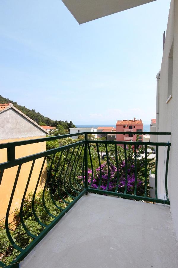 Apartments By The Sea Drvenik Donja Vala, Makarska - 6701 외부 사진