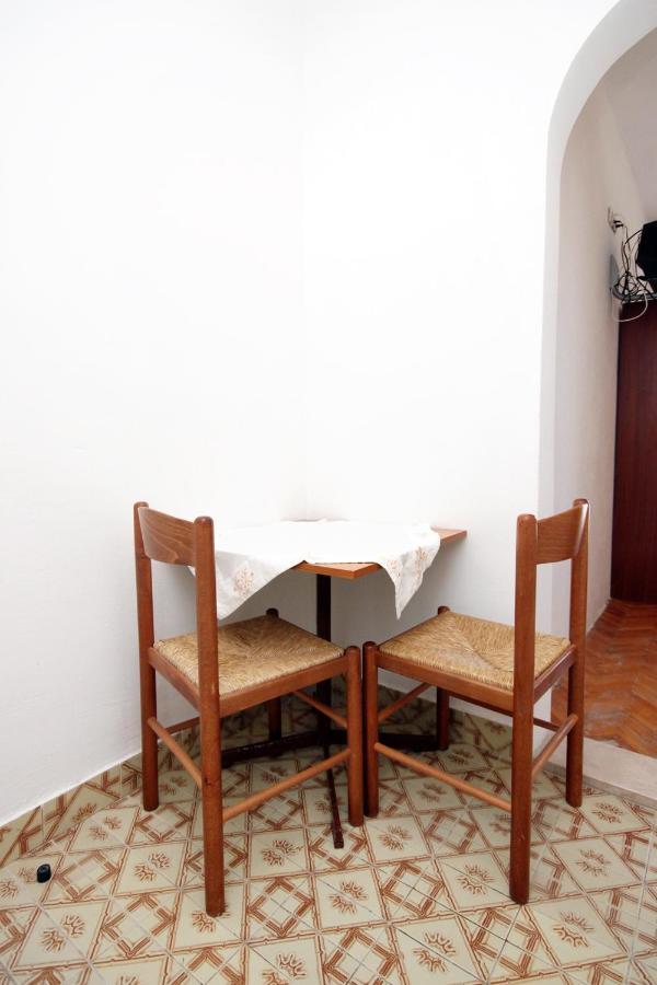 Apartments By The Sea Drvenik Donja Vala, Makarska - 6701 외부 사진