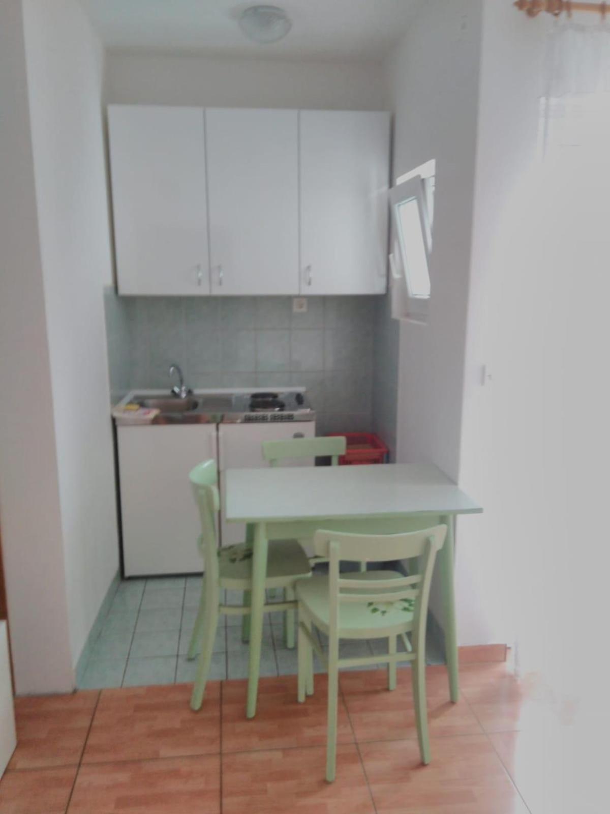 Apartments By The Sea Drvenik Donja Vala, Makarska - 6701 외부 사진