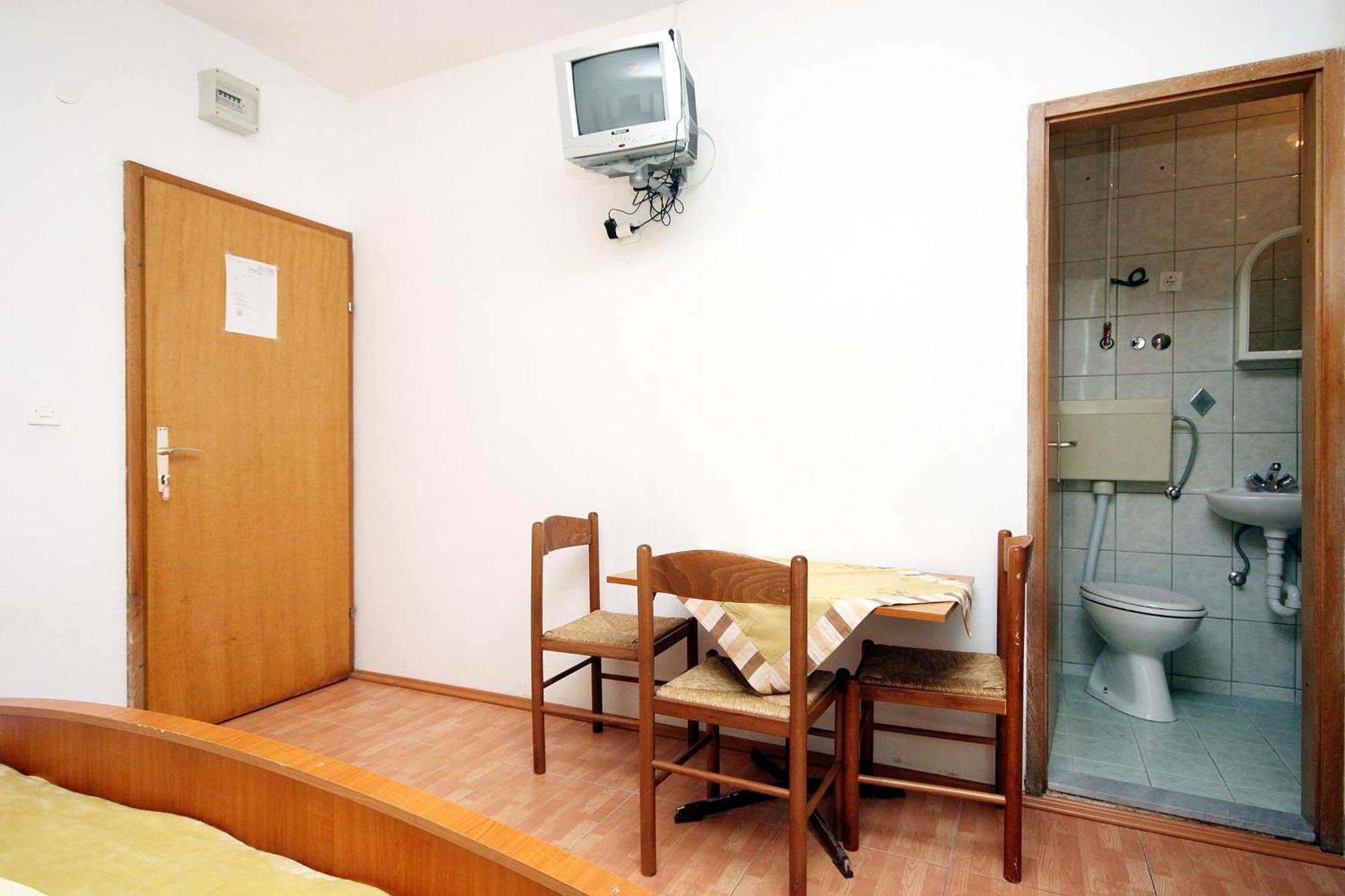 Apartments By The Sea Drvenik Donja Vala, Makarska - 6701 객실 사진